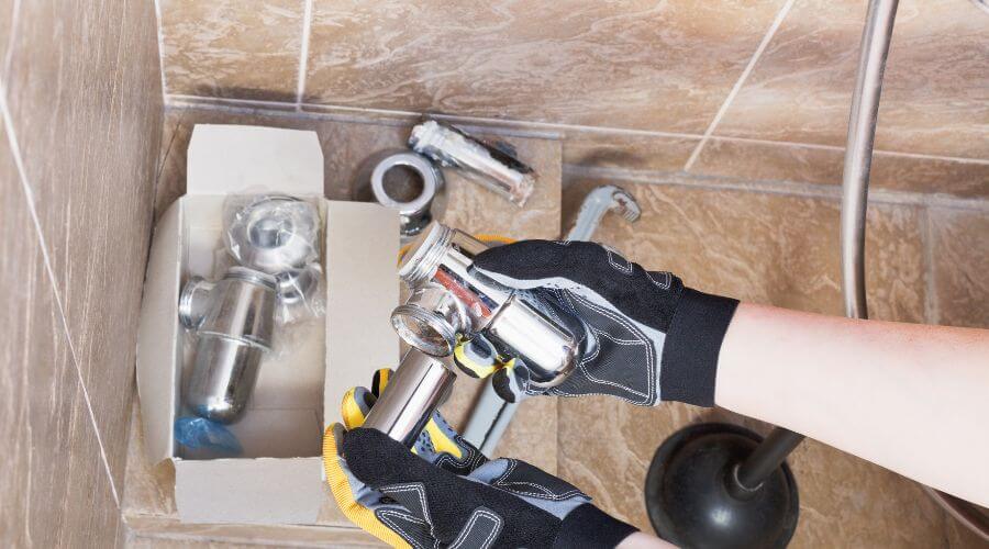 Professional gutter cleaning in Mendocino, CA